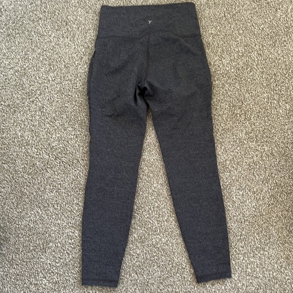 Old Navy Active Leggings - Picture 4 of 4